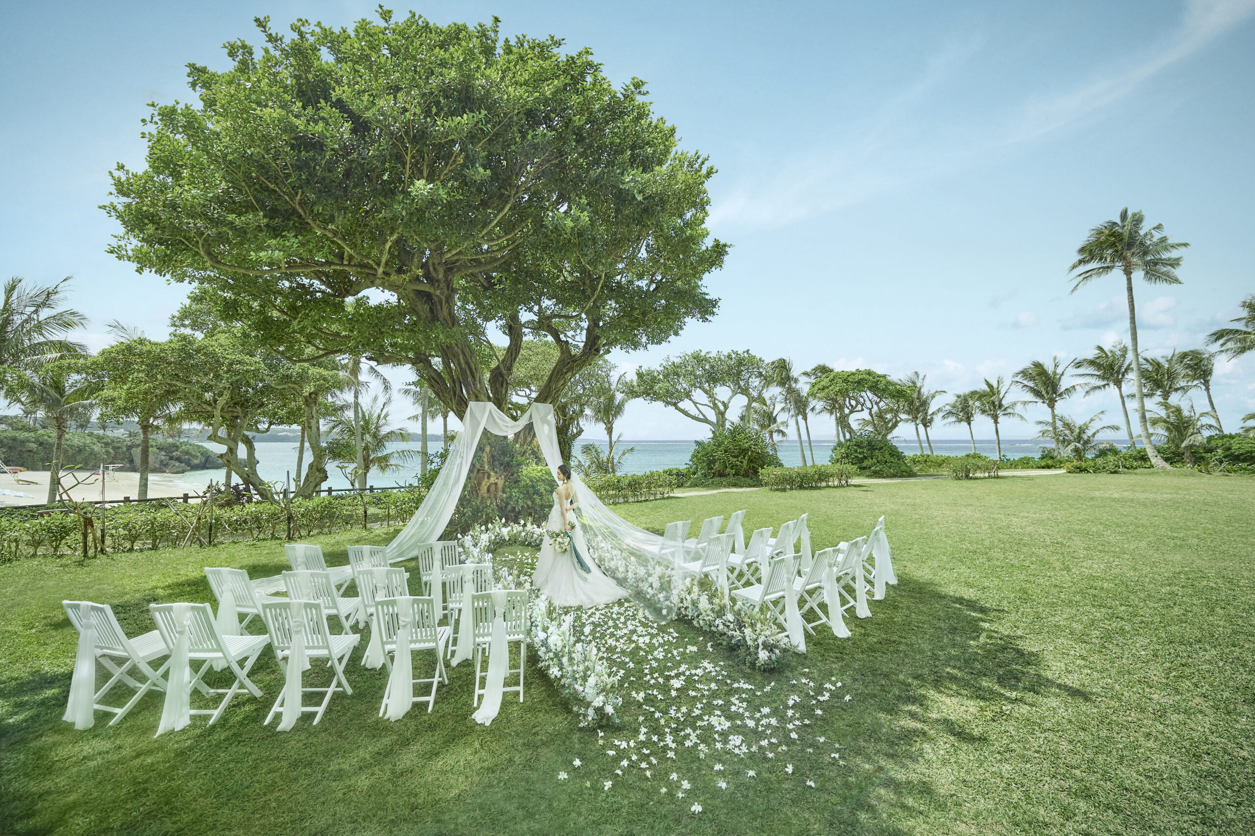 Moon beach wedding5
